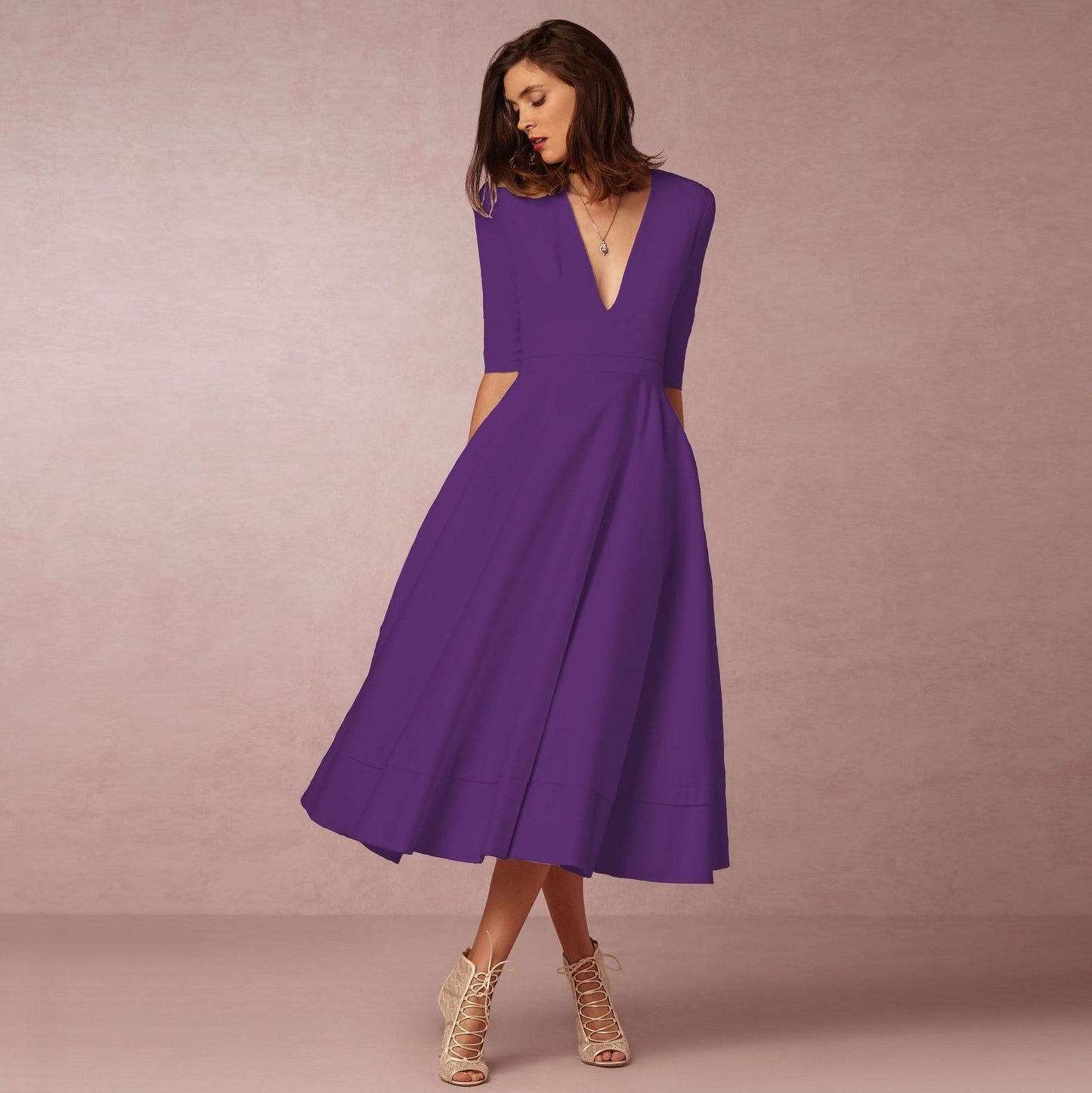 Sharise - Lockeres Damenkleid mit V-Ausschnitt