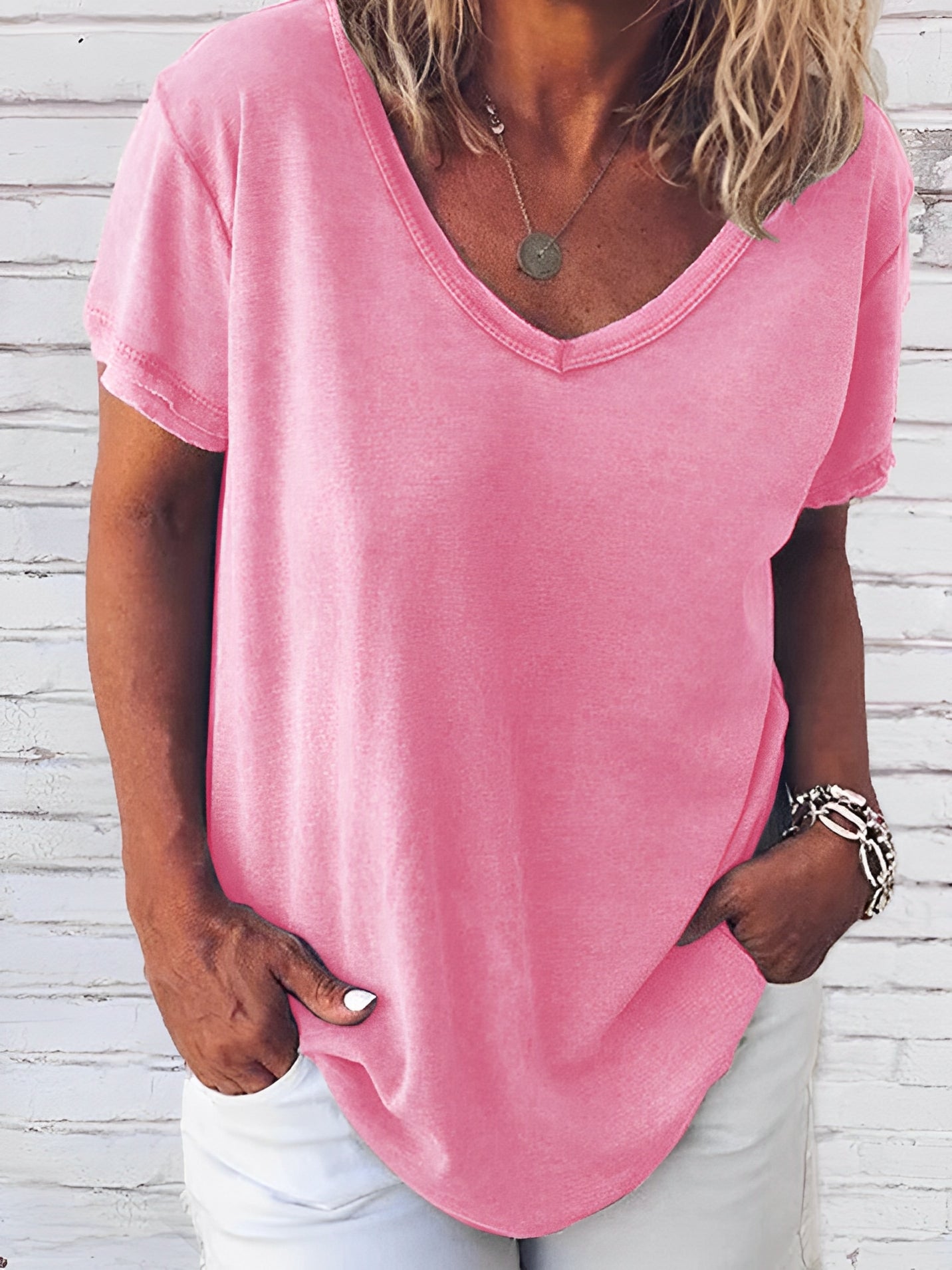 Dayna - Damen-T-Shirt mit V-Ausschnitt und kurzen Ärmeln