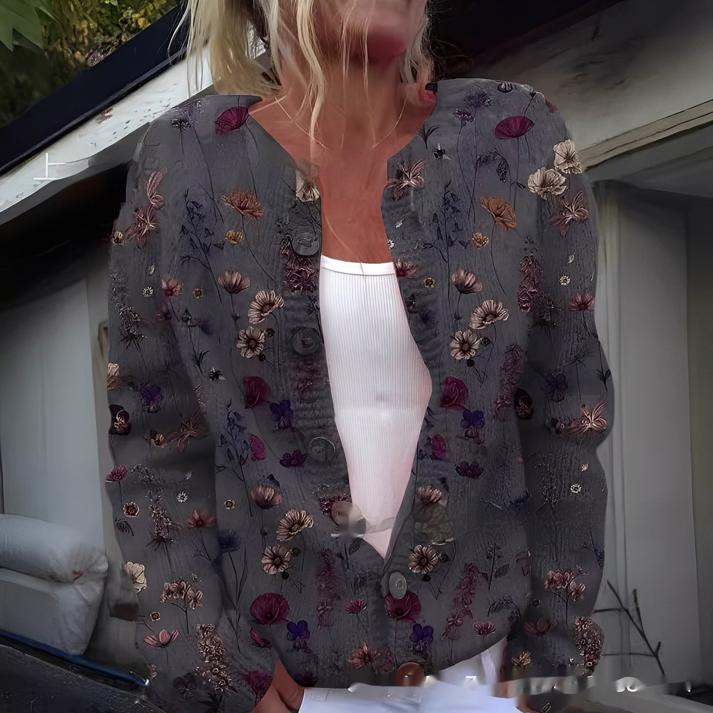 Wilda - elegancki, ciepły kardigan z motywem kwiatowym dla kobiet