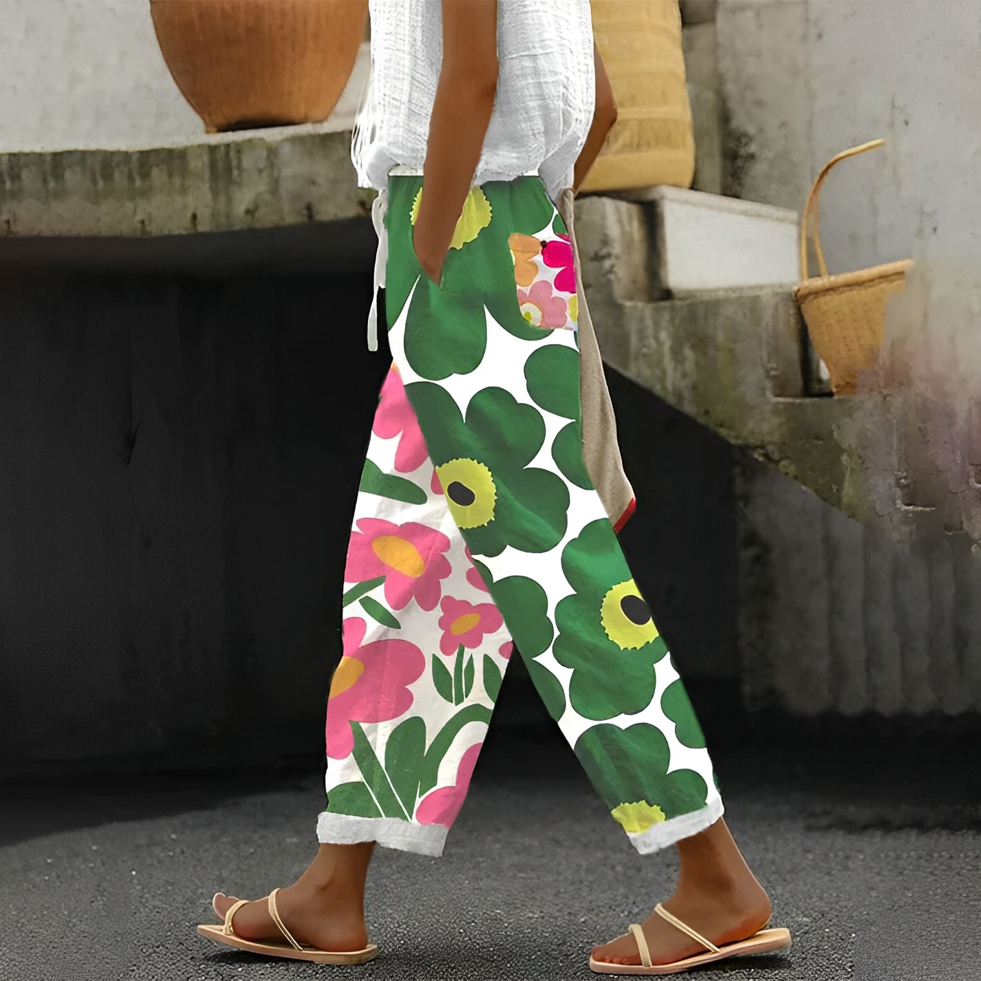 Catherina - Weite Leinenhose mit Blumenprint