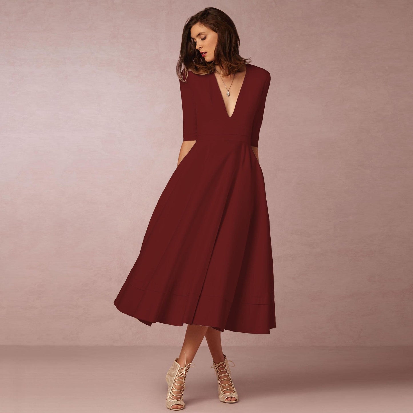 Sharise - Lockeres Damenkleid mit V-Ausschnitt