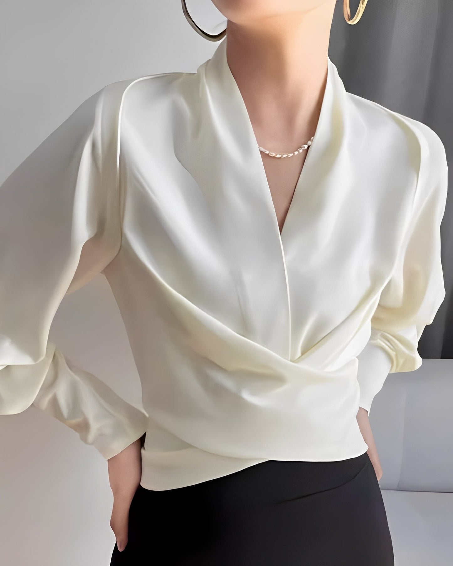 Annora - Schicke Damenbluse aus Satin mit langen Ärmeln