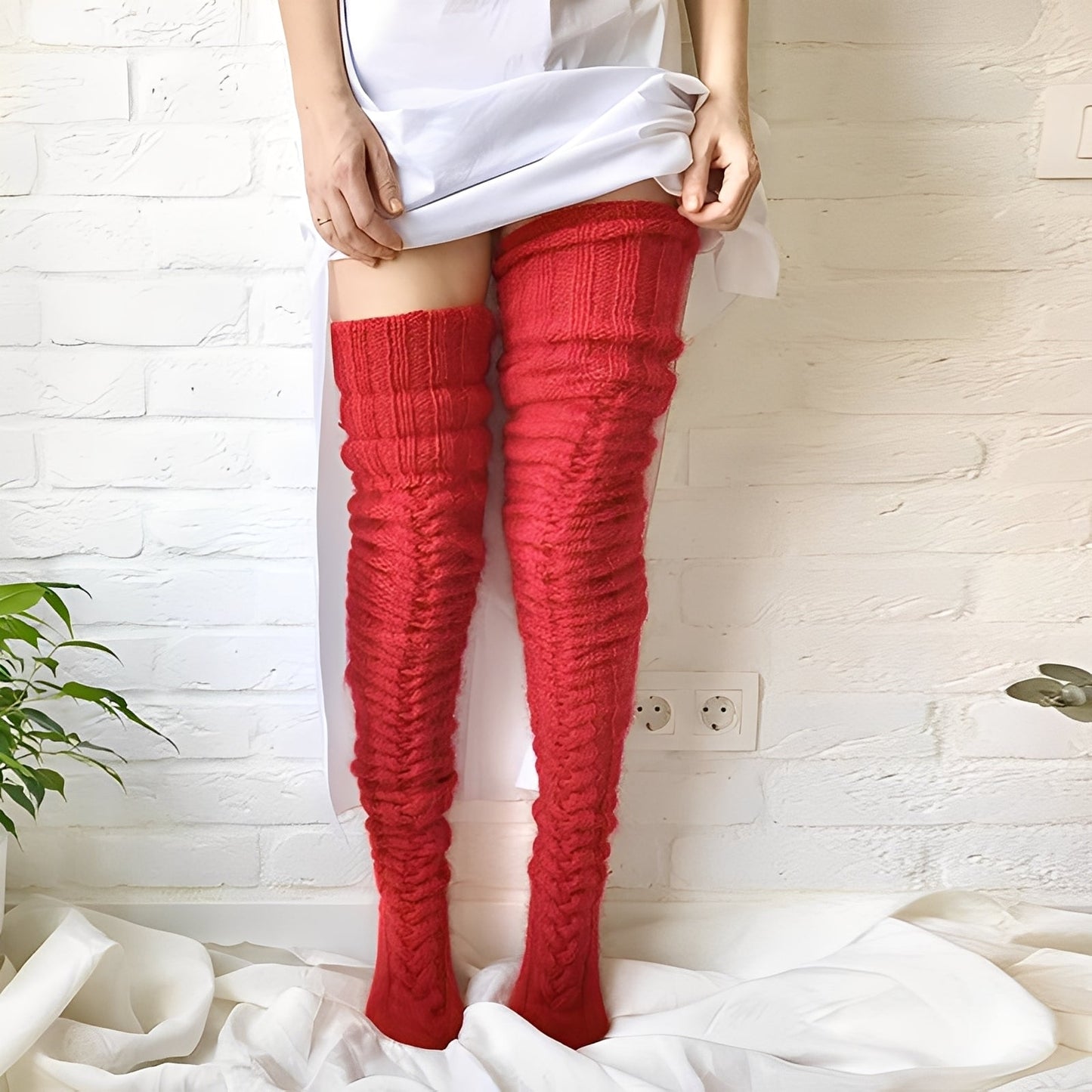 Hailee - Flauschige, gestrickte Overknee-Socken für Damen