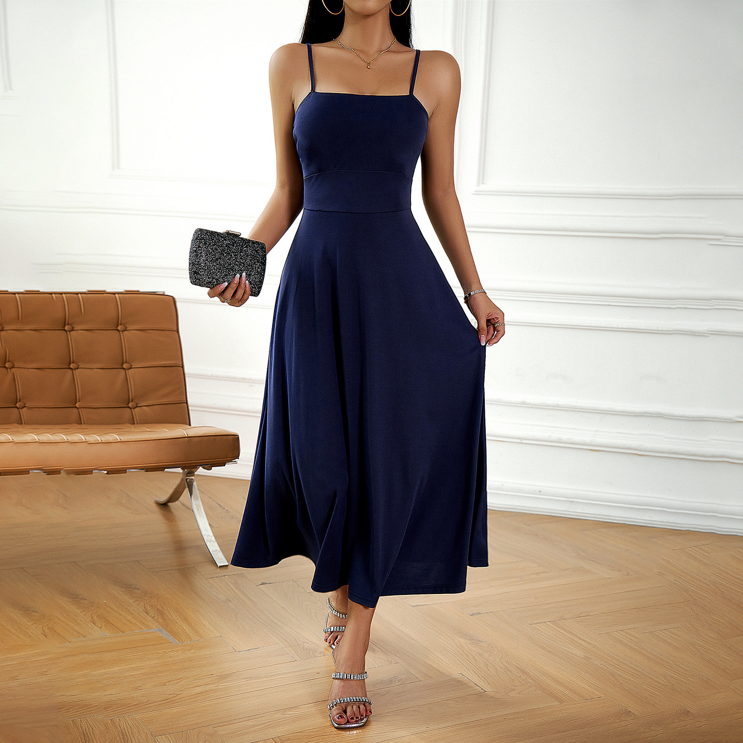 Alana - Trendiges einfaches Damen-Midikleid