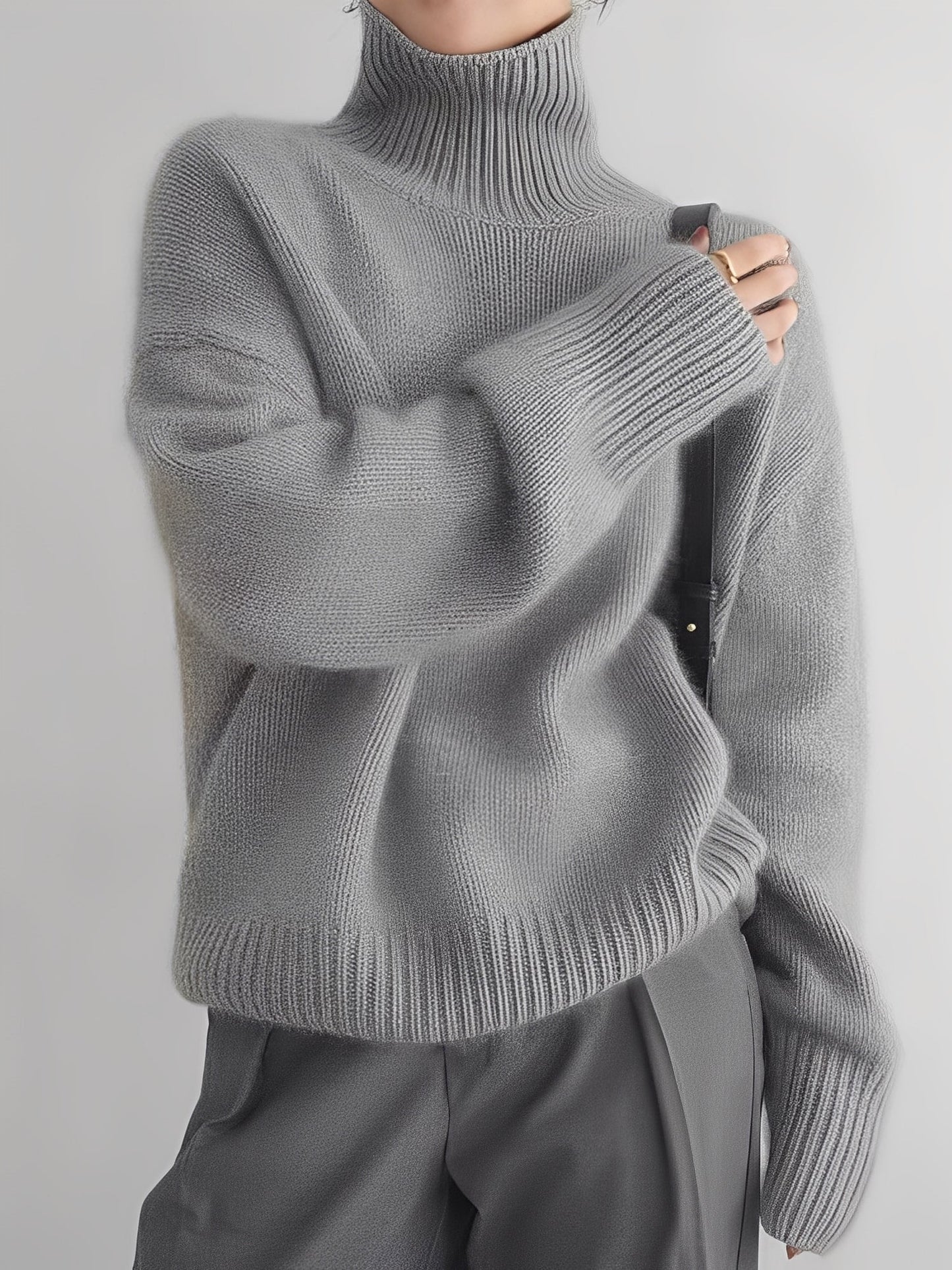 Adrienne - Schicker, locker geschnittener Rollkragenpullover aus Kaschmir