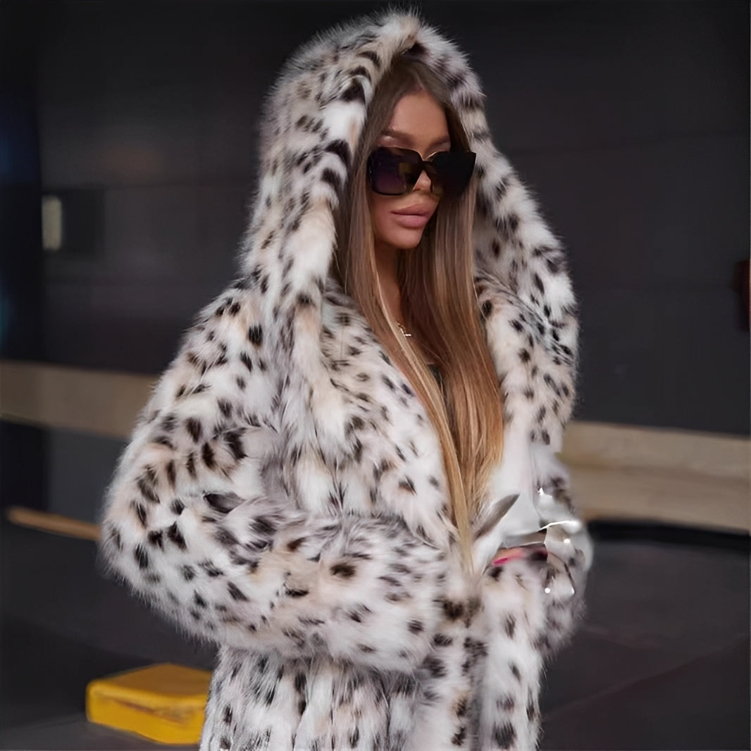 Josceline - Samtiger Schneemantel für Damen mit Muster