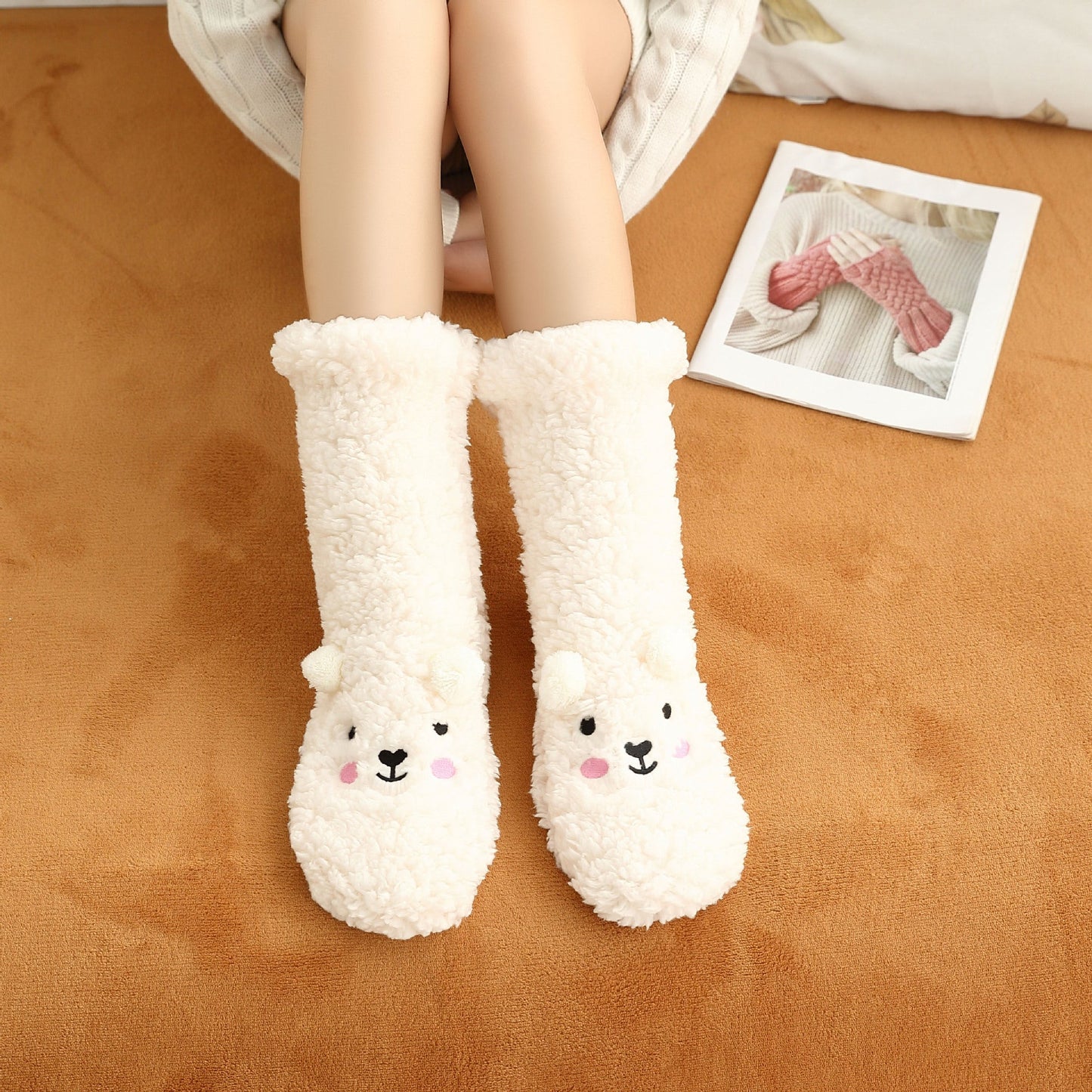Bethany - Stilvolle Bodensocken und Samtsocken für Damen