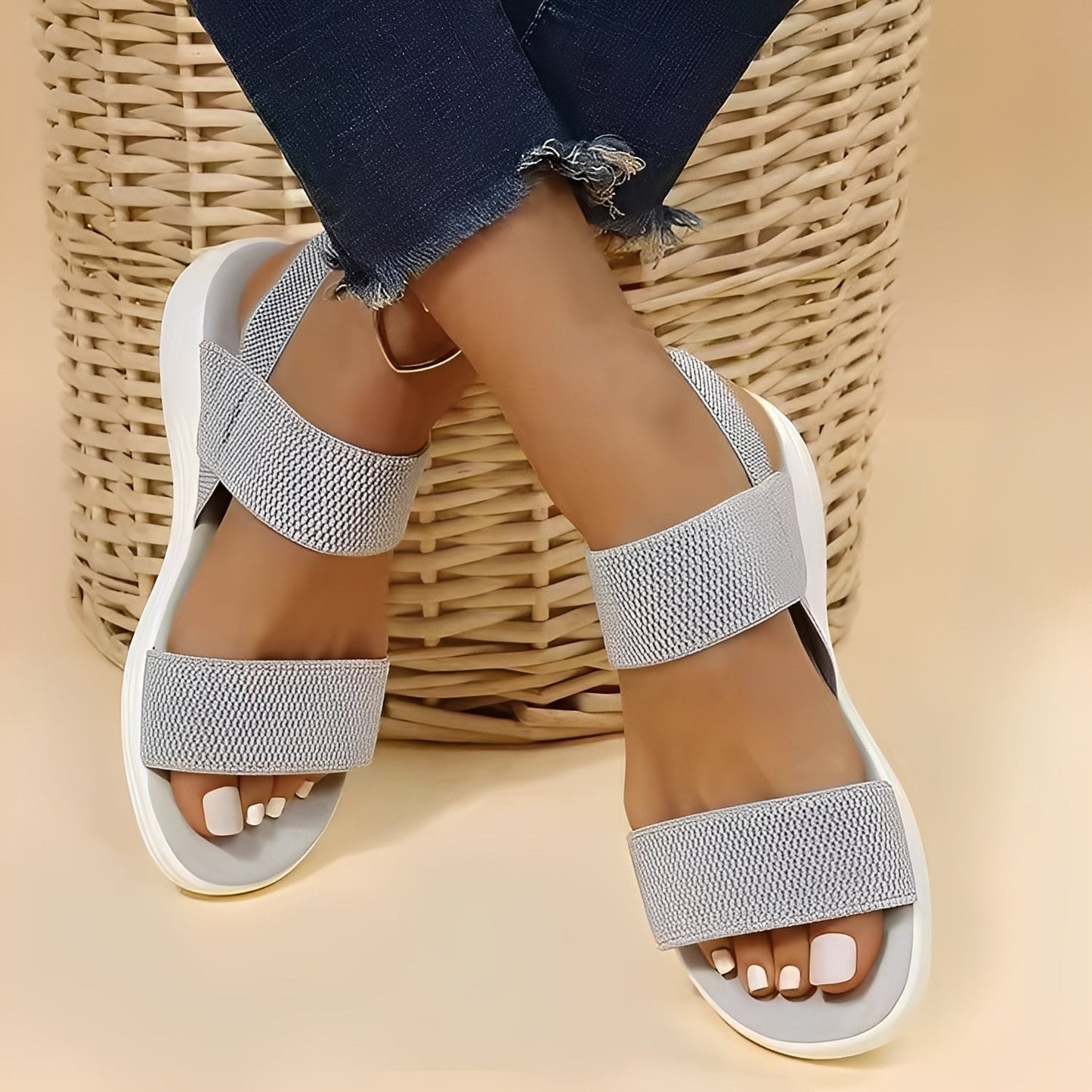 Jessika - Bequeme flache Damen-Sandalen aus Flyknit