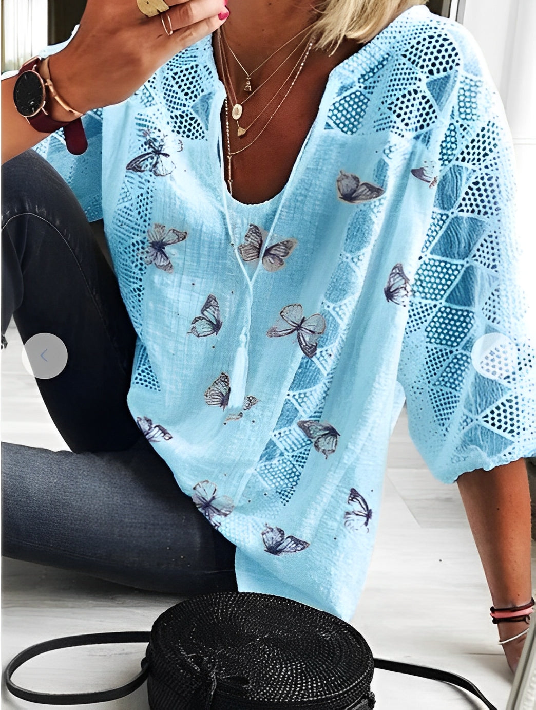 Victoria - Damenbluse mit elegantem Blumenmuster