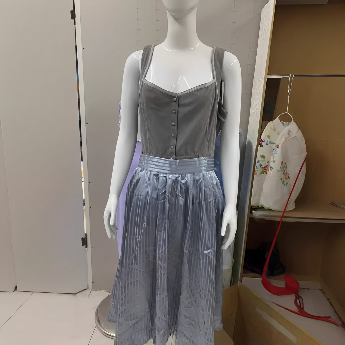 Mikhaila - Schönes Damenkleid fürs Oktoberfest