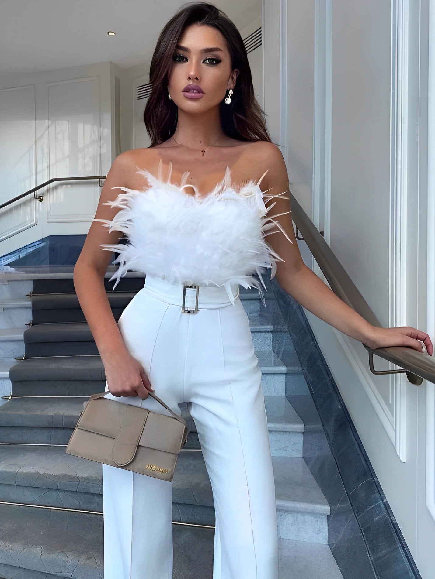 Rachelle - Schicker Damen-Overall mit Federn am Oberteil