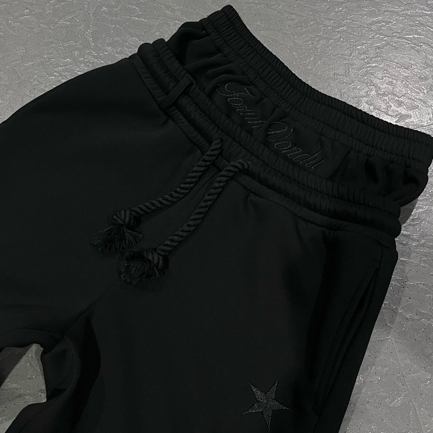Felix – Kultig weite Unisex-Jogginghose