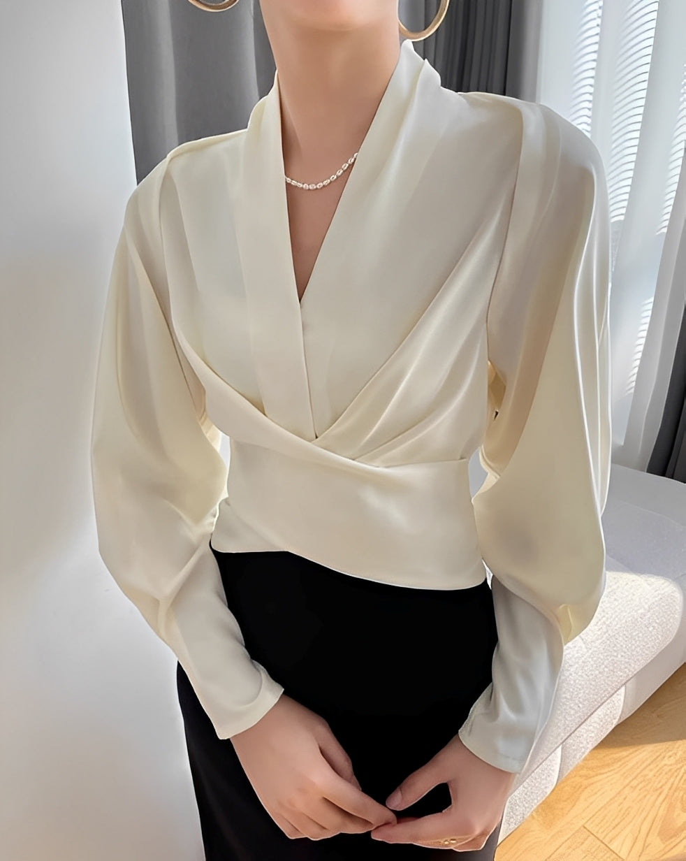 Annora - Schicke Damenbluse aus Satin mit langen Ärmeln