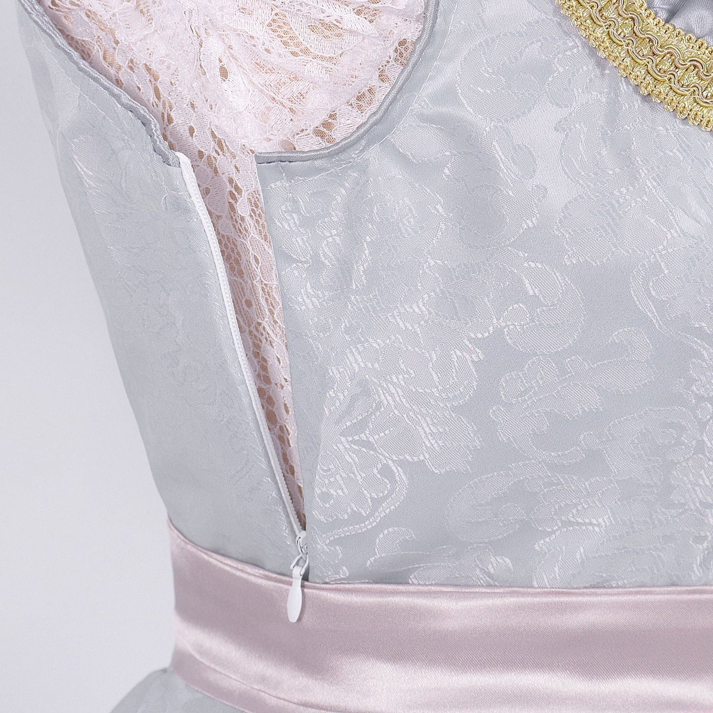 Venetia - Klassisches Dirndl für Damen