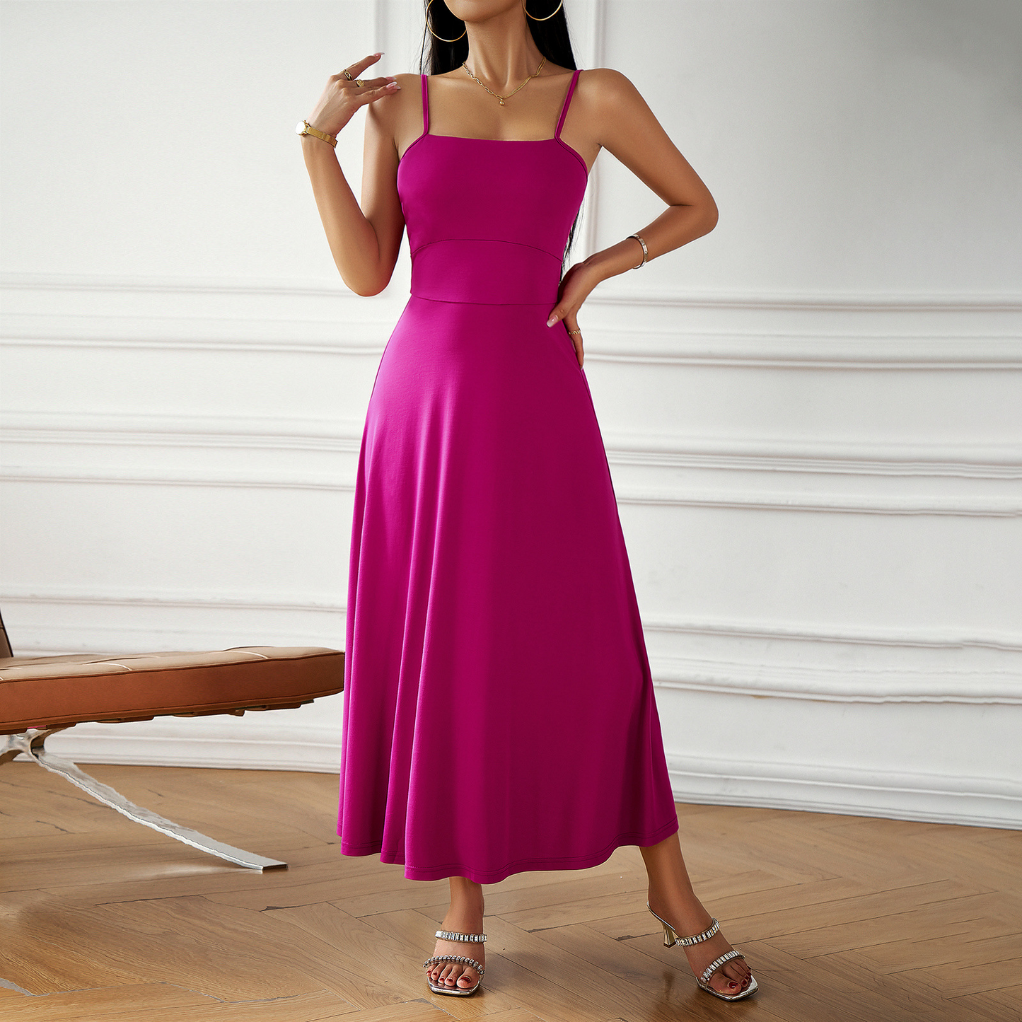 Alana - Trendiges einfaches Damen-Midikleid