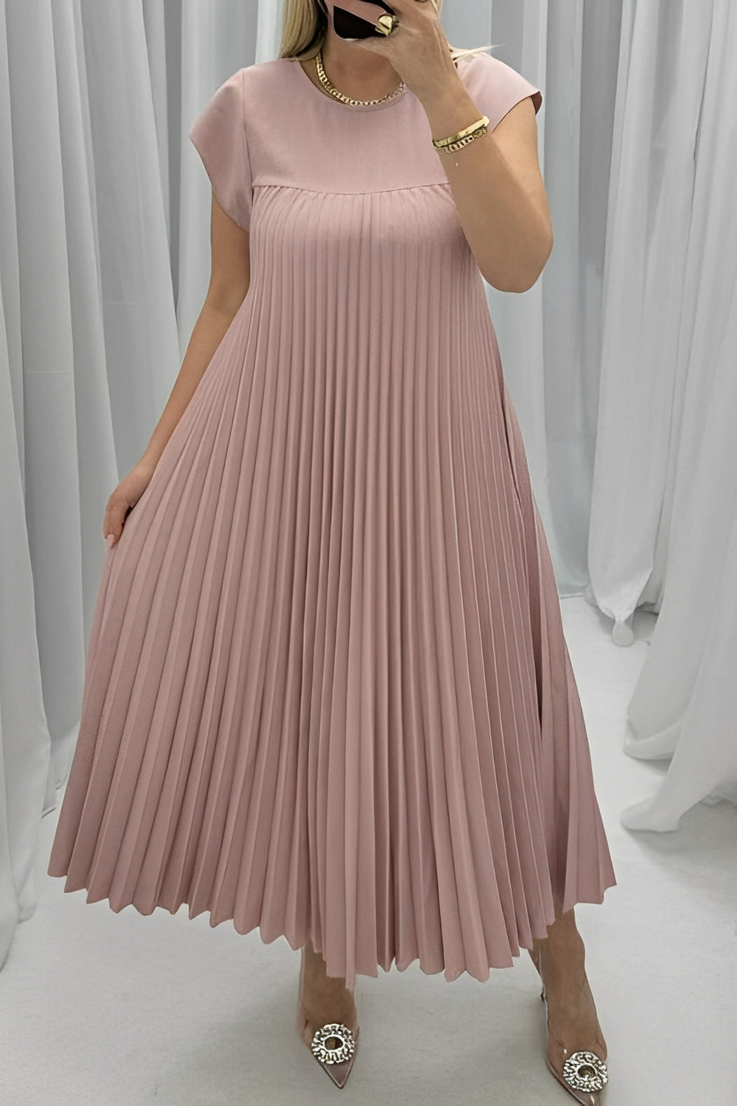 Zena - Langes, leicht gefälteltes Kleid für Damen