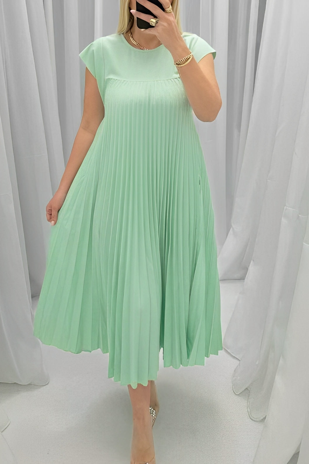 Zena - Langes, leicht gefälteltes Kleid für Damen