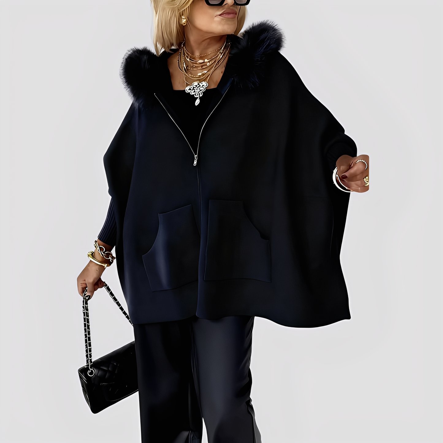 Elvena - Elegantní dámský umělý kožich s kapucí