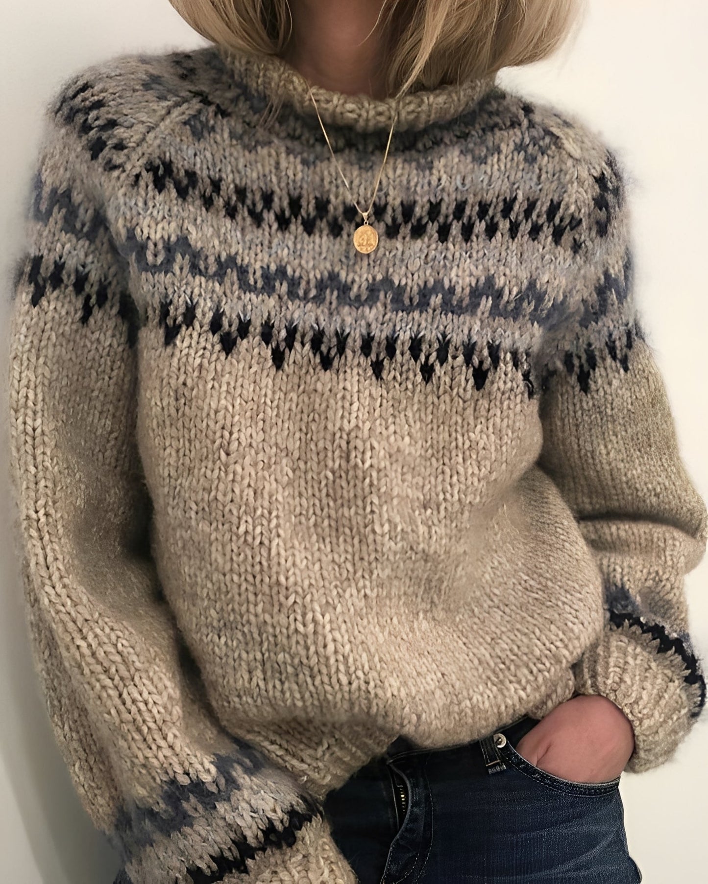 Gemma - Eleganter Damenpulli mit hohem Kragen