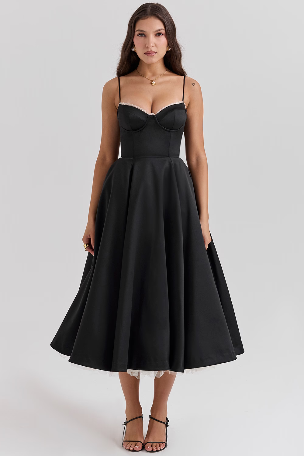 Leona - Schickes Satin-Kleid für Events