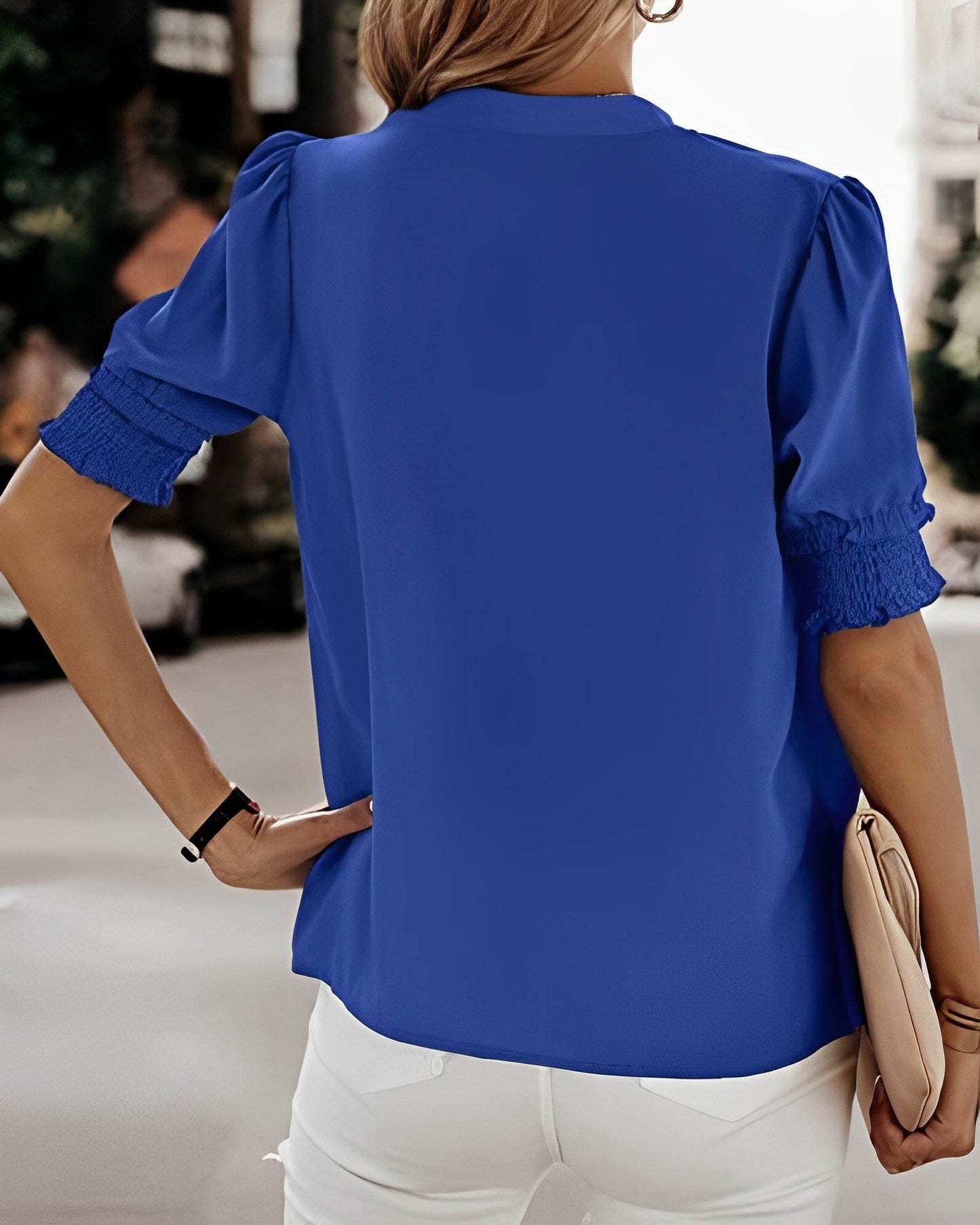 Sophia – Bluse mit V-hals und Kurzen Ärmeln