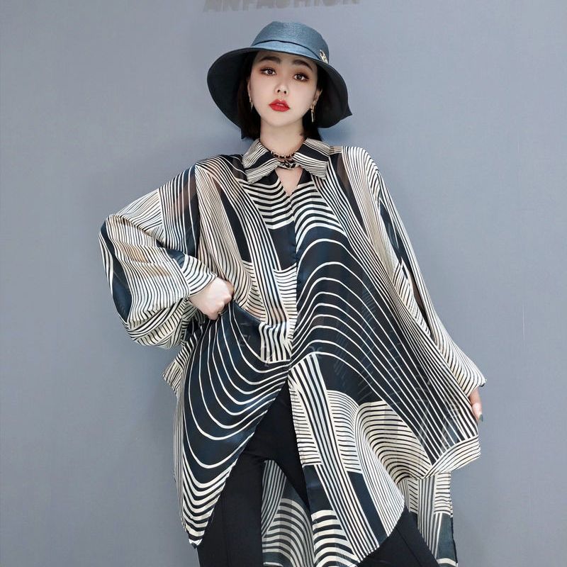 Hazel - Modische Chiffonbluse mit ungleichmäßigem Design für Frauen
