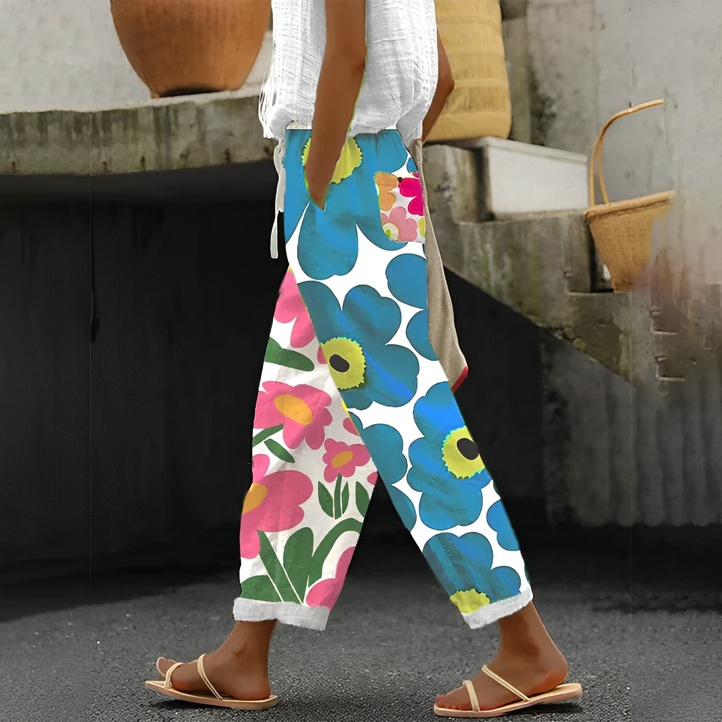 Catherina - Weite Leinenhose mit Blumenprint