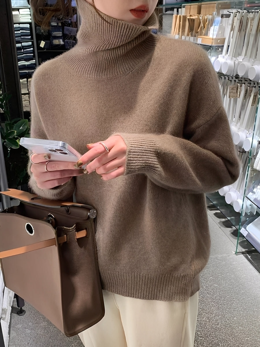 Adrienne - Schicker, locker geschnittener Rollkragenpullover aus Kaschmir