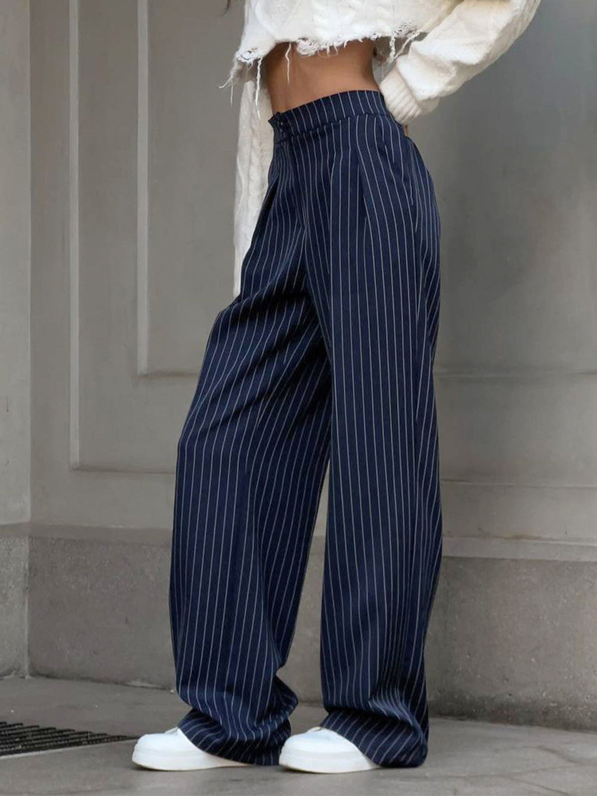 Diana – Streifenfaltenhose