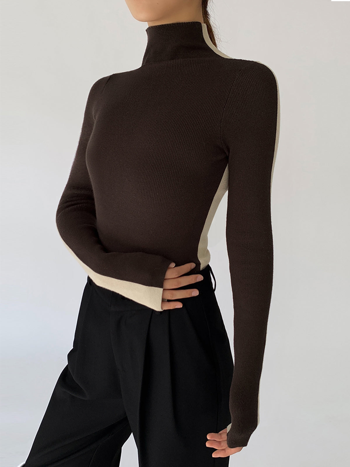 Tabea – Wendedetail Stricktop in zwei Farbtönen