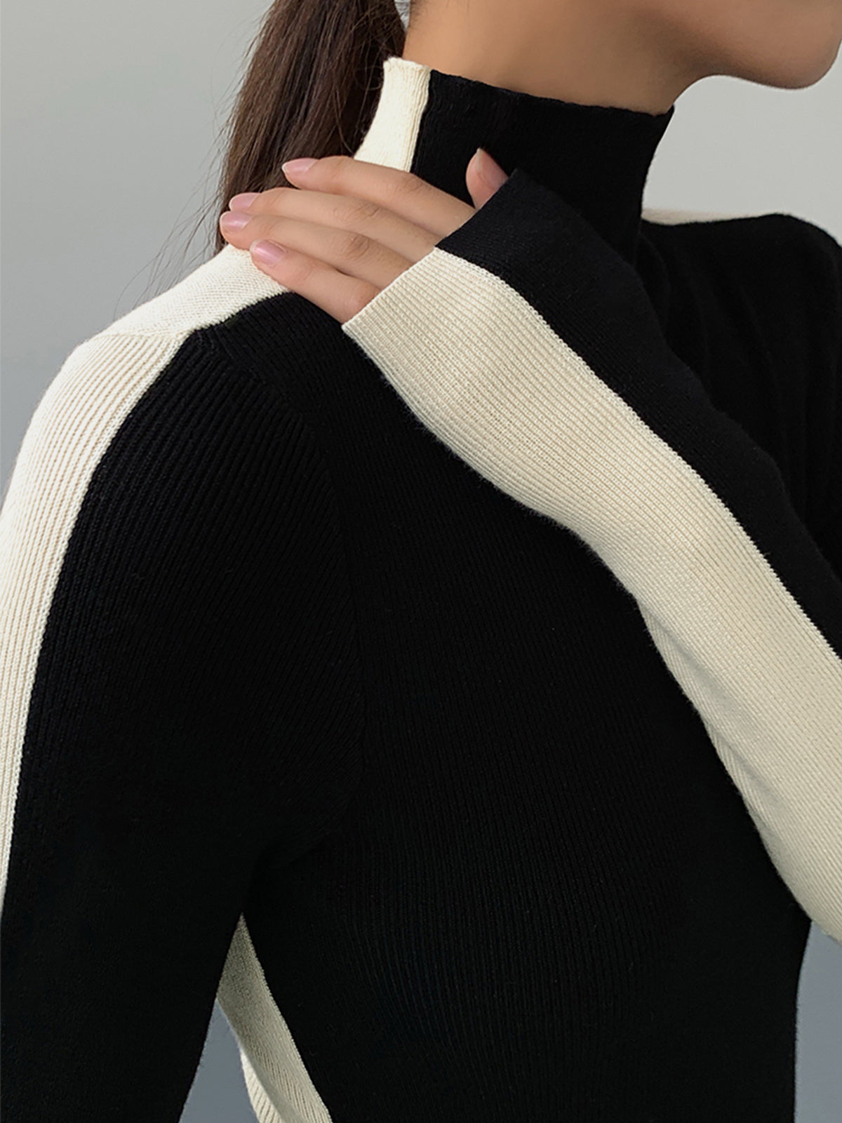 Tabea – Wendedetail Stricktop in zwei Farbtönen