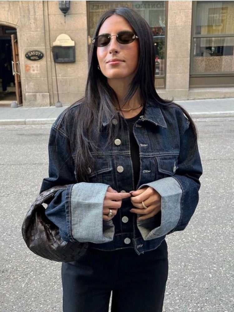 Clara – Denim-Set mit Truckerjacke & Hoch Taillierte Jeans