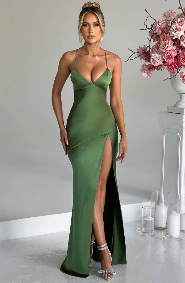 Seraphina - Langes Kleid mit Schlitz am Oberschenkel