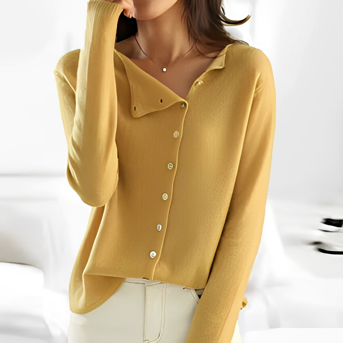 Lorena - Schicker Damenpullover mit feinem Strick