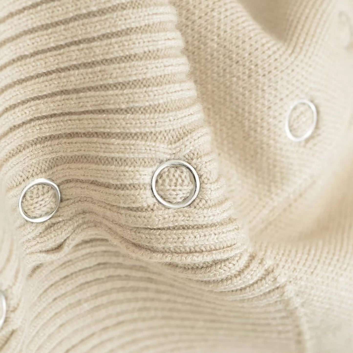 Reverie - Schickes, kurzes Damen-Stricktop