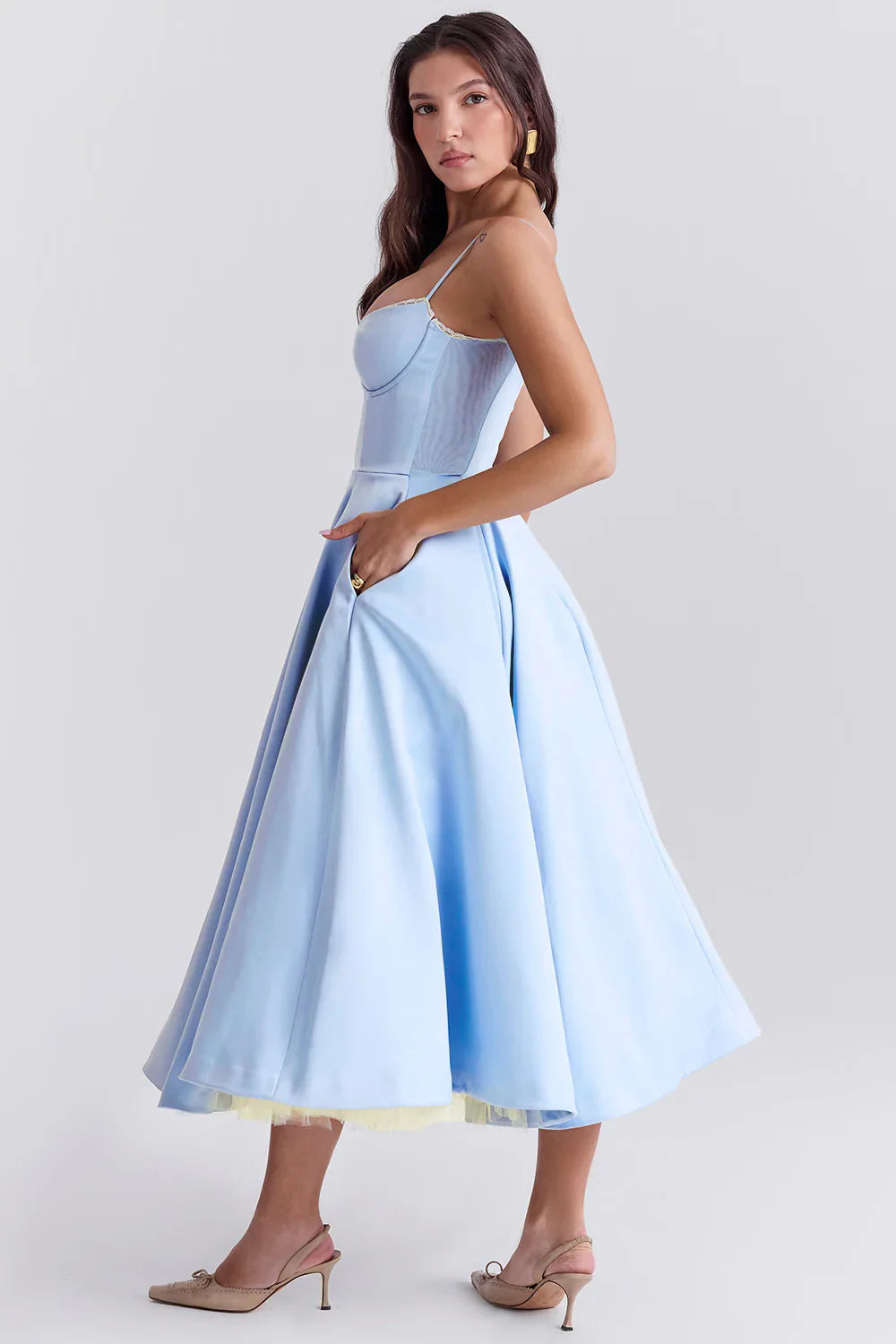 Leona - Schickes Satin-Kleid für Events