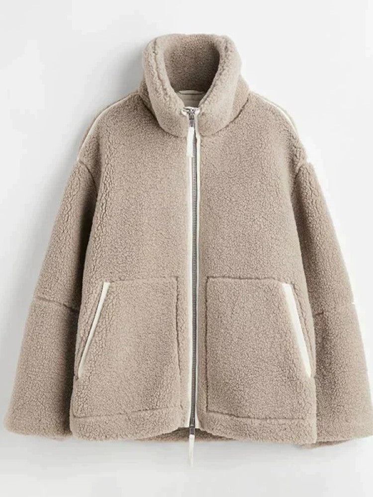 Daria – Teddy-Mantel Oversize