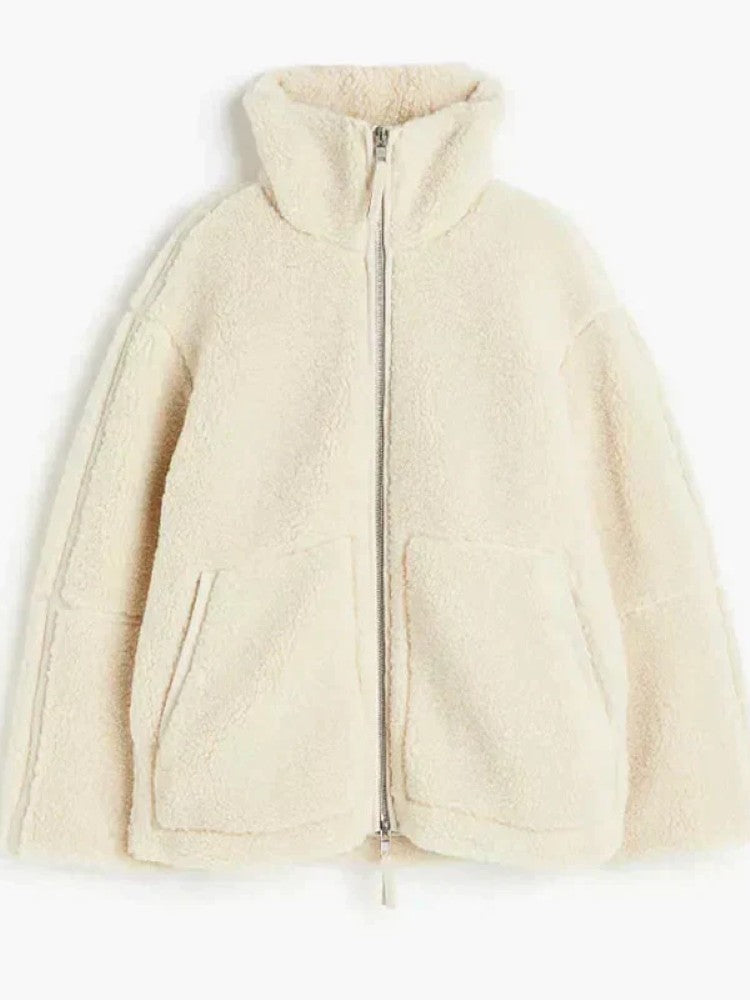 Daria – Teddy-Mantel Oversize