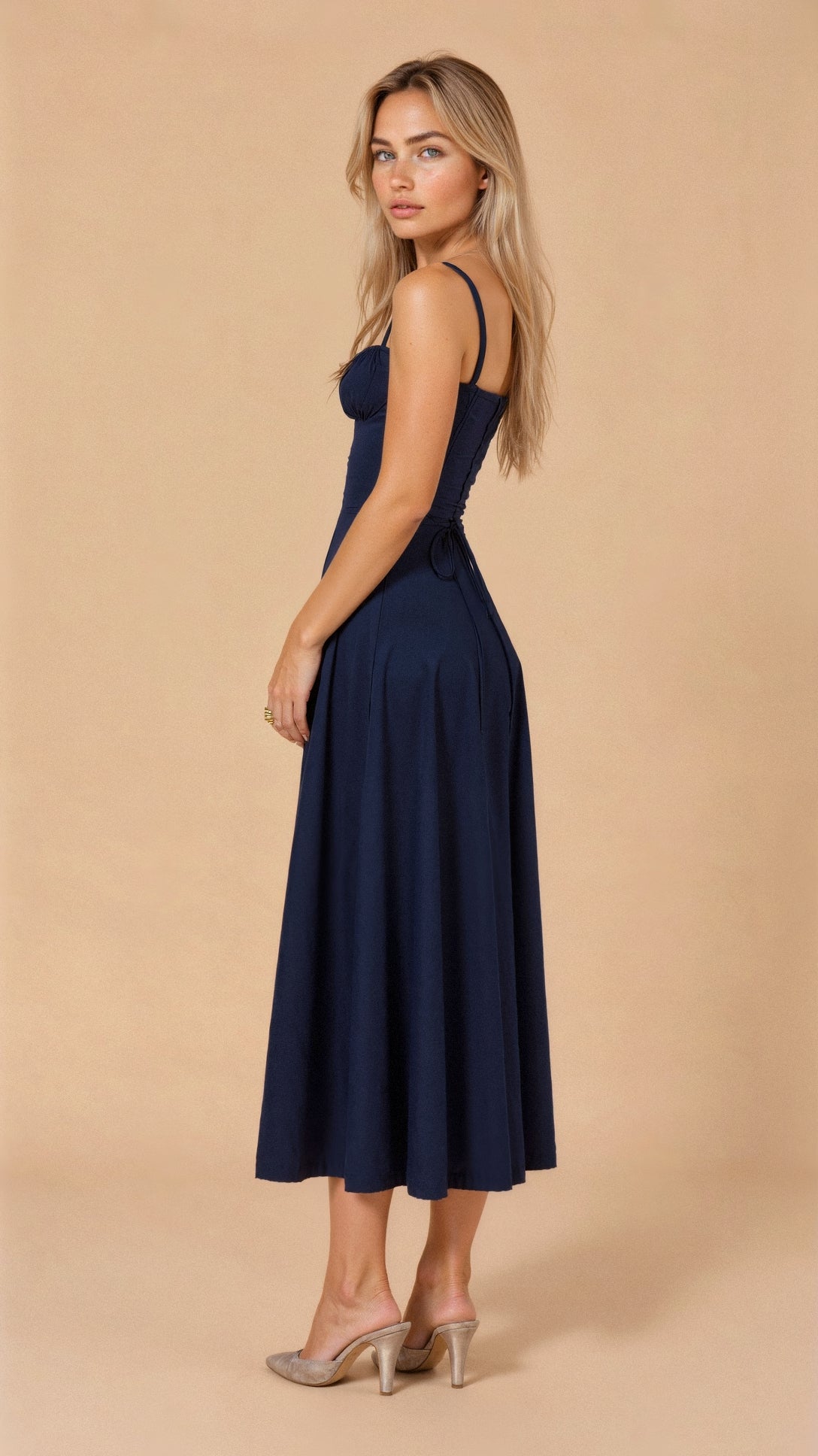 Olenna - Damenkleid mit Taille, Schick & Enganliegend