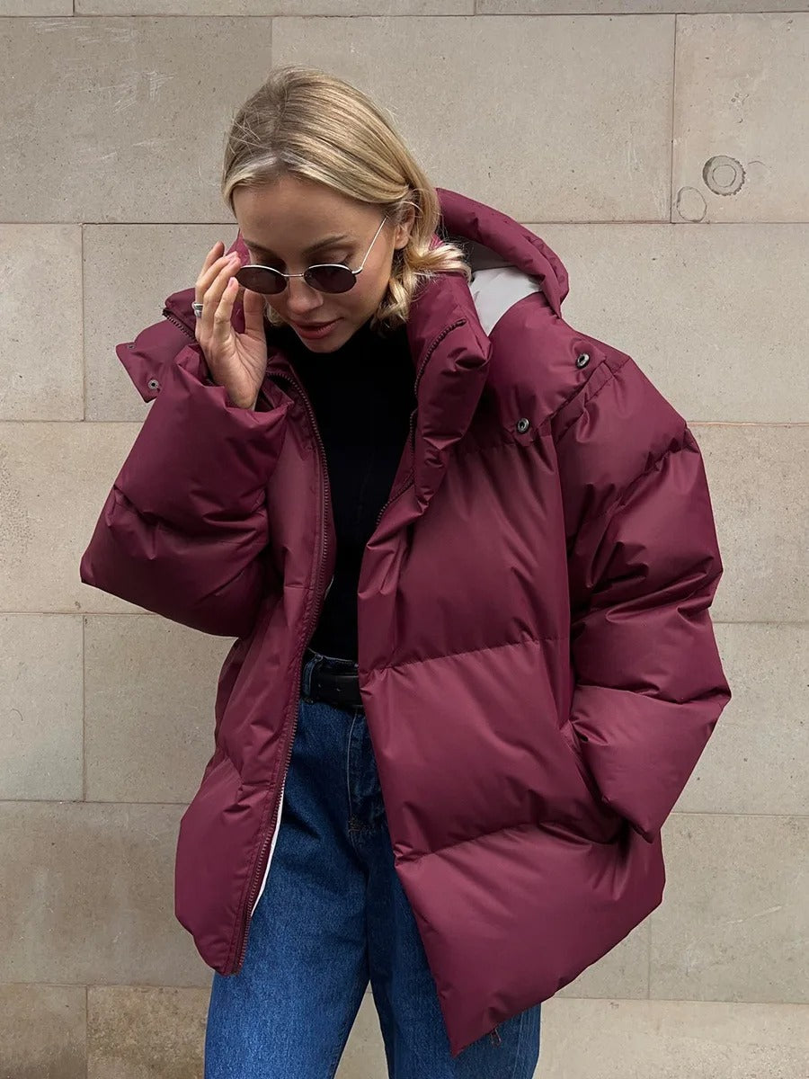 Nikole - Kurze, gefütterte Damenjacke mit Kapuze