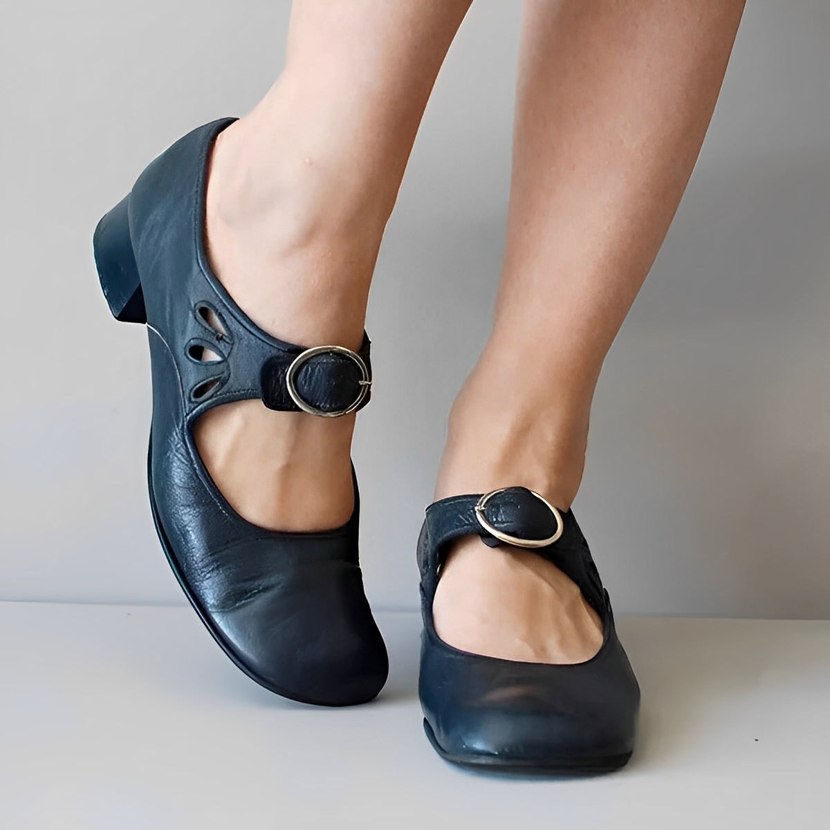 Angelle - Komfortable Damensandalen aus Leder