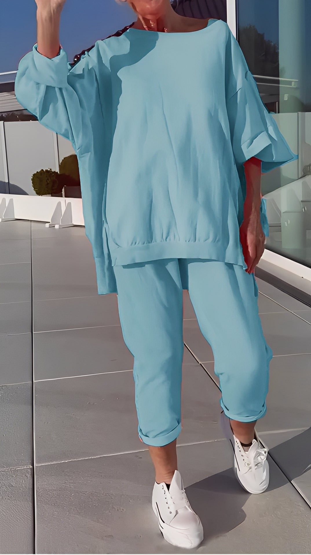 Eleanore - Comfortable women's set with loose top and pants