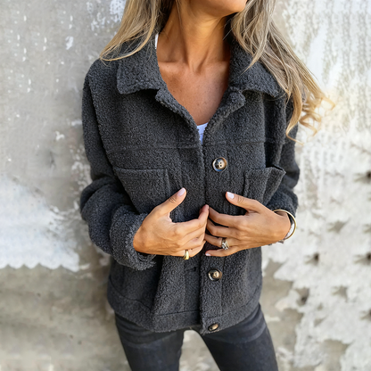 Eleanor - nowoczesna damska kurtka z wełny z klapami