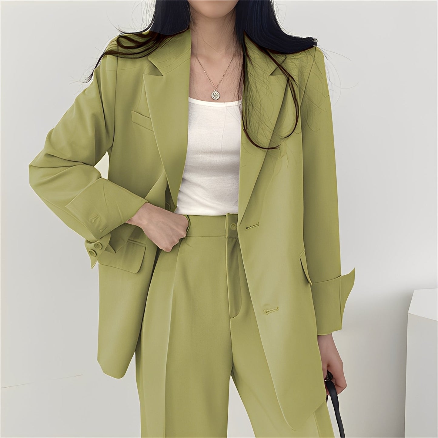 Alethea - Stylisches Set mit weiter Jacke und Hose für Damen