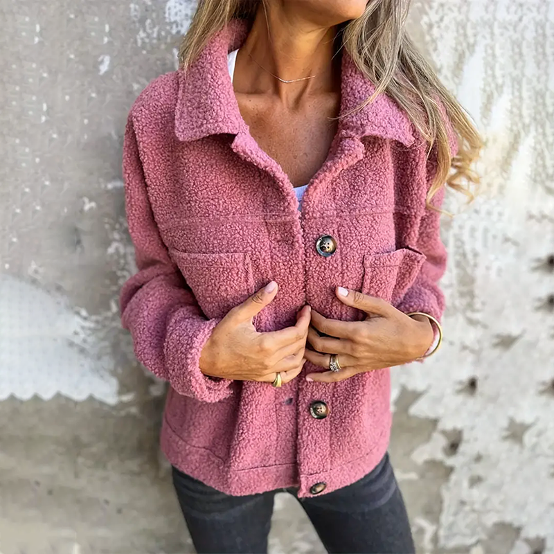 Eleanor - nowoczesna damska kurtka z wełny z klapami