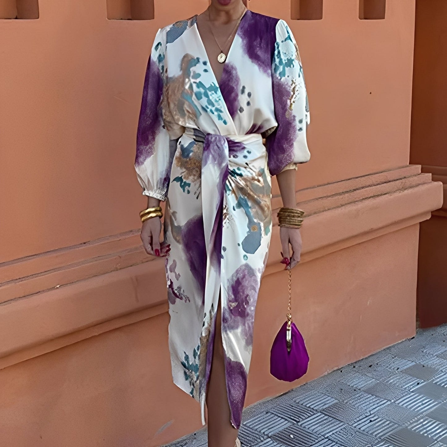 Éva - Elegantes V-Ausschnitt-Kleid für Damen