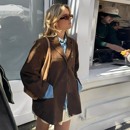 Laura - Klassische Damenlederjacke mit Reverskragen