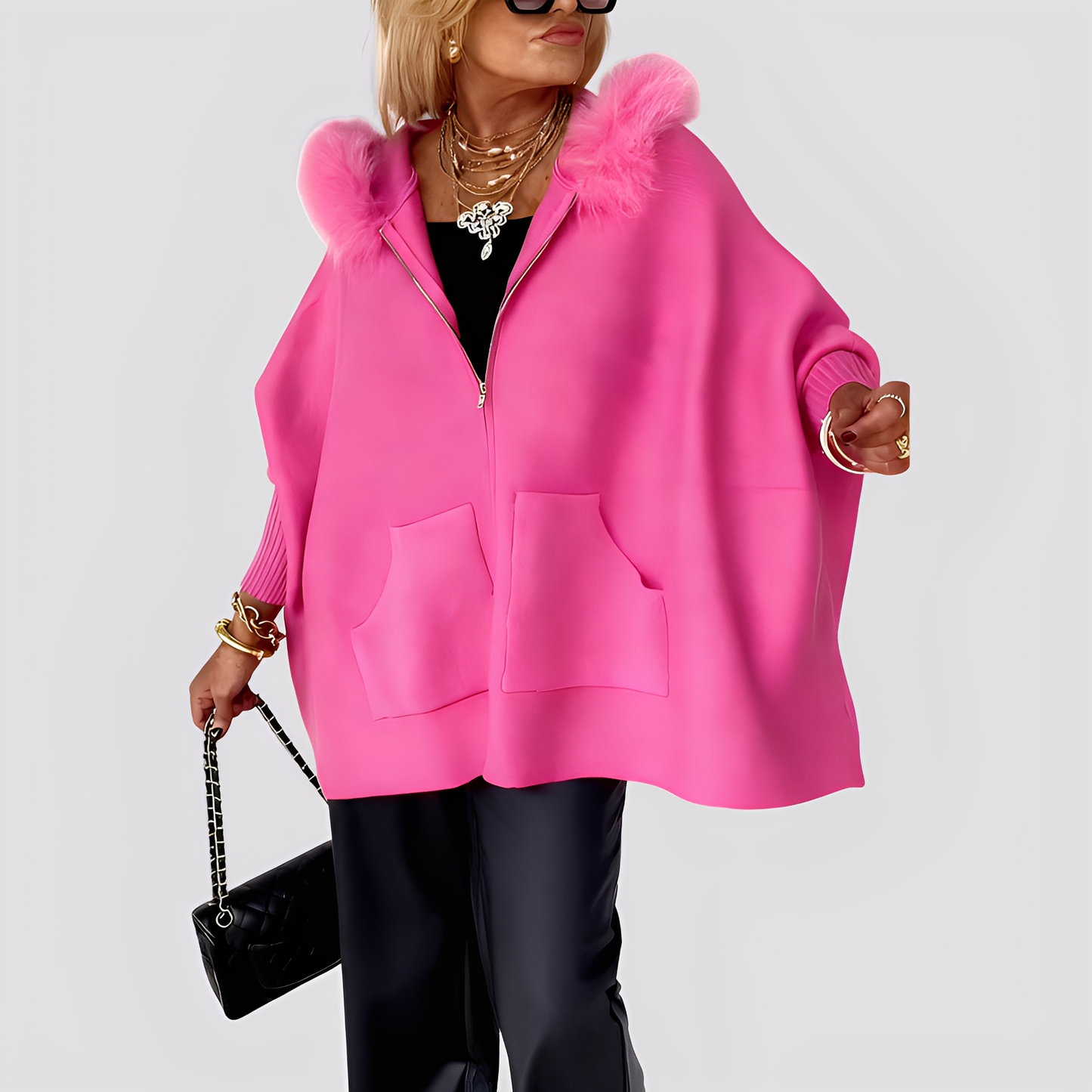 Elvena - Elegantní dámský umělý kožich s kapucí