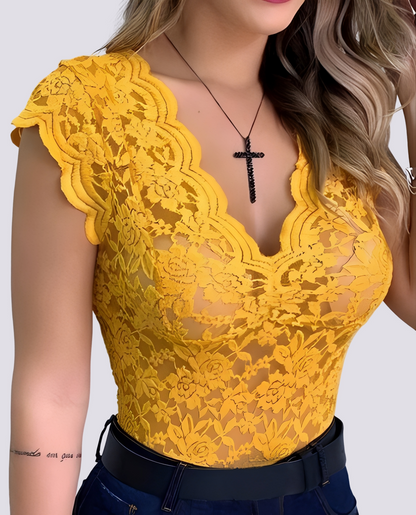 Amanda - Stilvolles Damenoberteil mit V-Ausschnitt