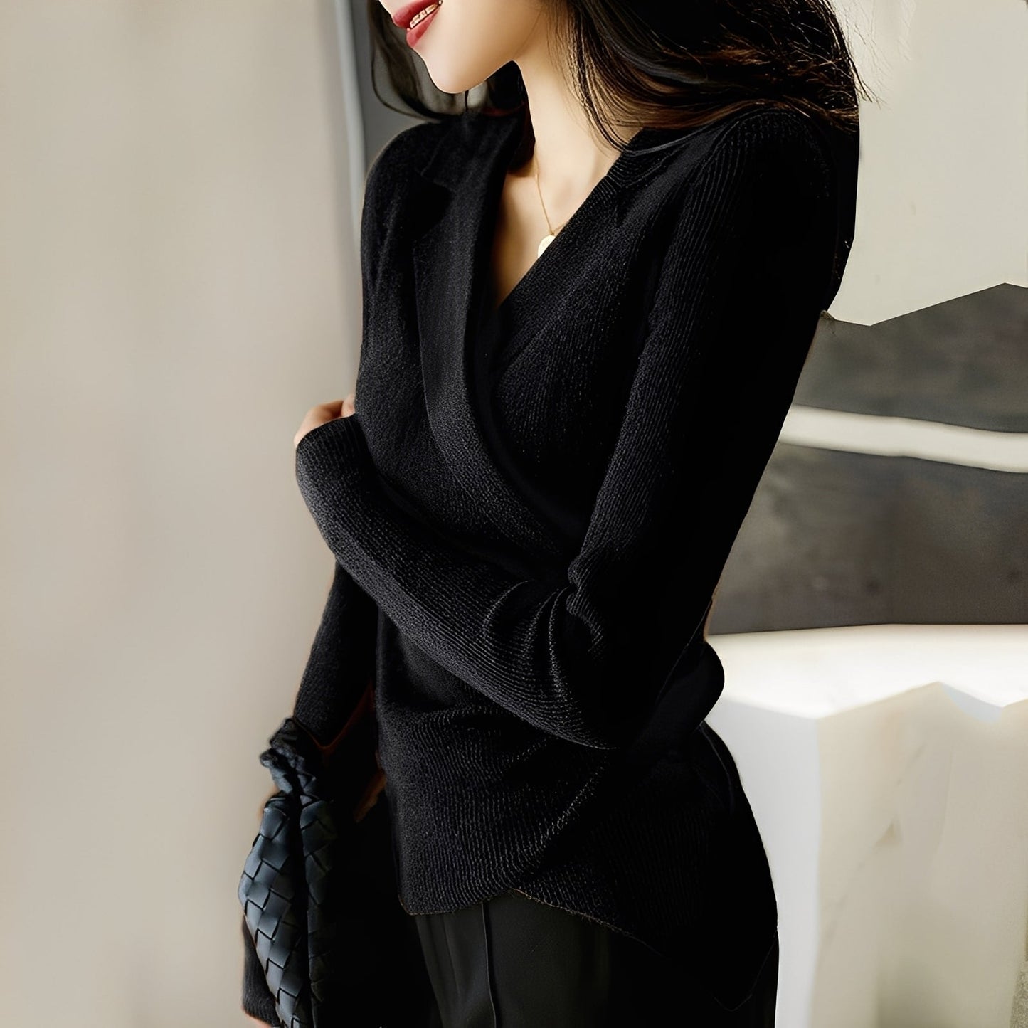 Yara - Elegantní dámský svetr s dlouhými rukávy